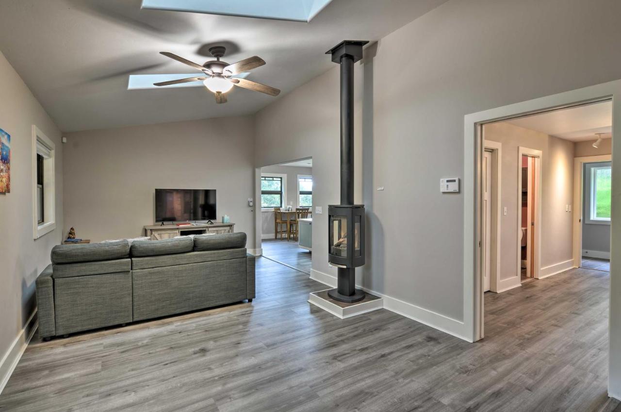 Quiet And Cozy Near Sequoia Park And Zoo!